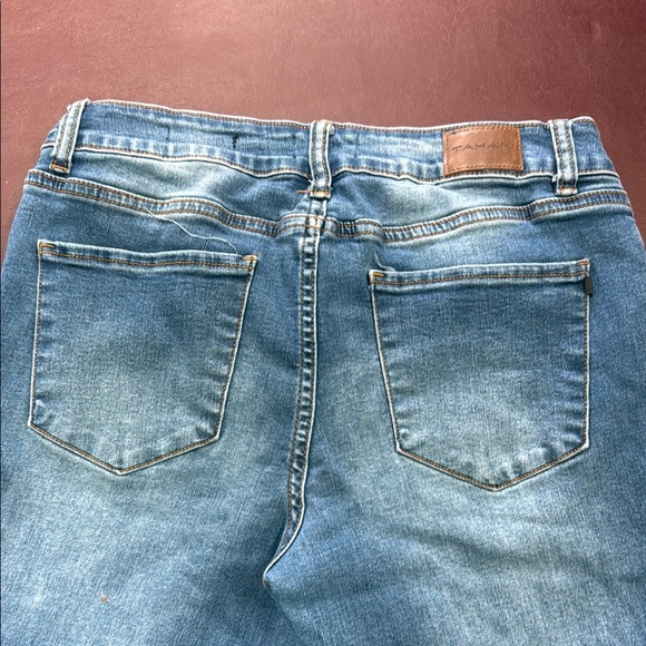 Blue Jeans - Picture 3 of 3